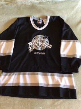 Planet Hollywood Vancouver Black & White Jersey. Size M